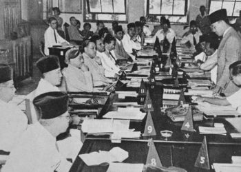 Hari Ini, 80 Tahun Lalu, UUD 45 Ditetapkan dan Soekarno Dipilih jadi Presiden
