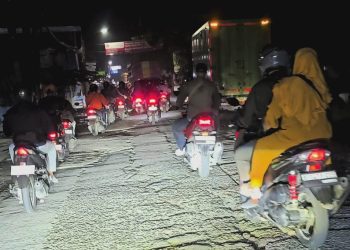 Rusak dan Gelap, Jalan di Sepatan Ancam Keselamatan Pengendara
