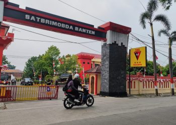 Antisipasi Demo Mahasiswa, Puluhan Polisi Siaga di Mako Brimob Polda Banten
