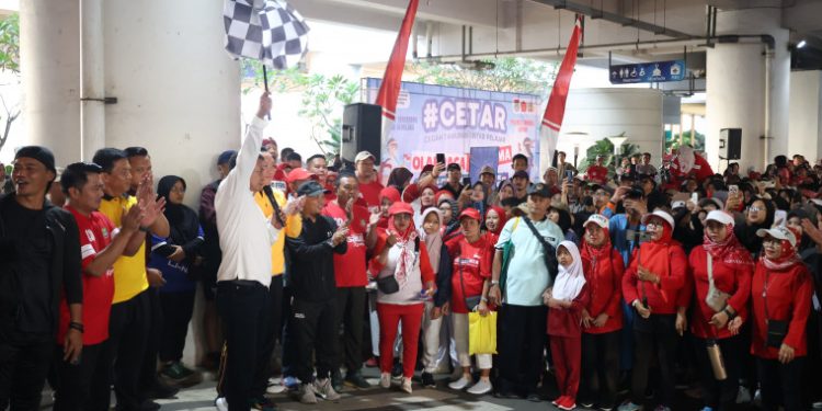 Semarak Jalan Sehat di Cisauk, Warga Antusias Urus SIM