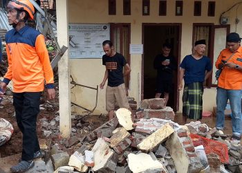 Hujan Deras, Majelis Ponpes di Pandeglang Roboh Tertimpa TPT