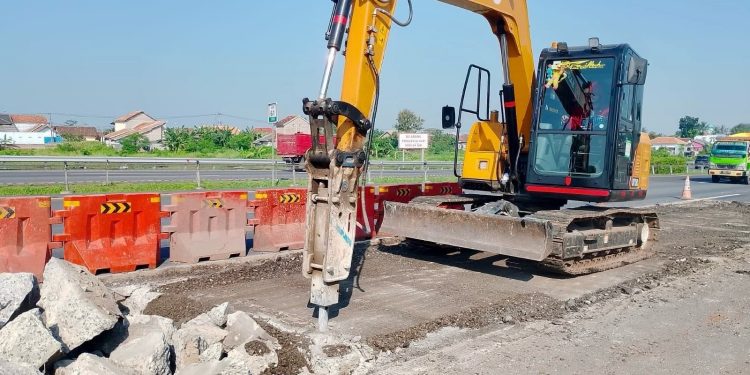 Hati-Hati! Tol Tangerang–Merak Lagi Diperbaiki, Catat Tanggalnya Biar Enggak Kejebak Macet