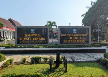 Akan Didemo 1.000 Guru, Satpol PP Kabupaten Serang Siaga di Pendopo Bupati