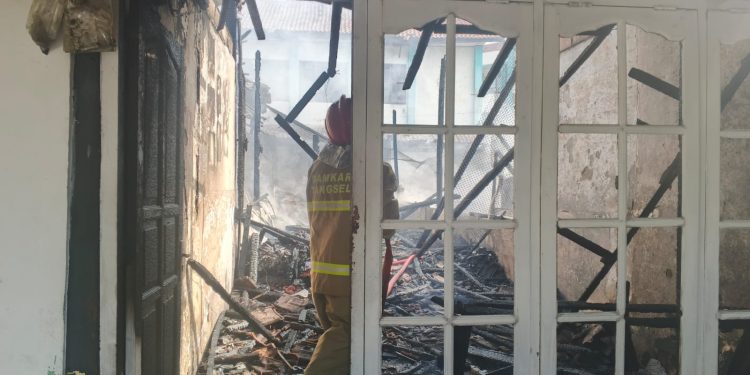 Asrama Polsek Serpong Terbakar