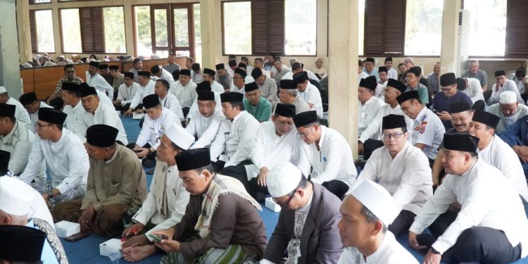 Peringatan Maulid Nabi Muhammad di Pendopo Pandeglang, Bupati Pandeglang Ingatkan Untuk Teladani Rasulullah