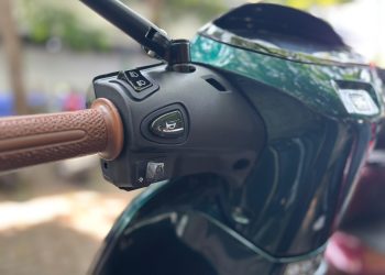 Klakson adalah bagian penting dalam komunikasi dalam berkendara di jalan.