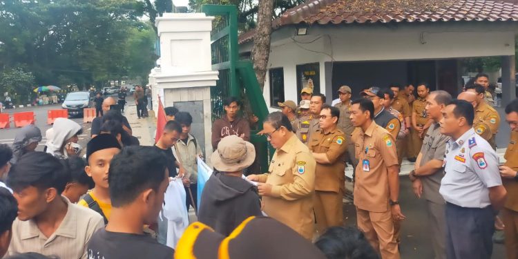 Pemkab dan DPRD Lebak Dikritik Mahasiswa, Soroti Tunjangan Dewan dan Angka Kemiskinan yang Tinggi