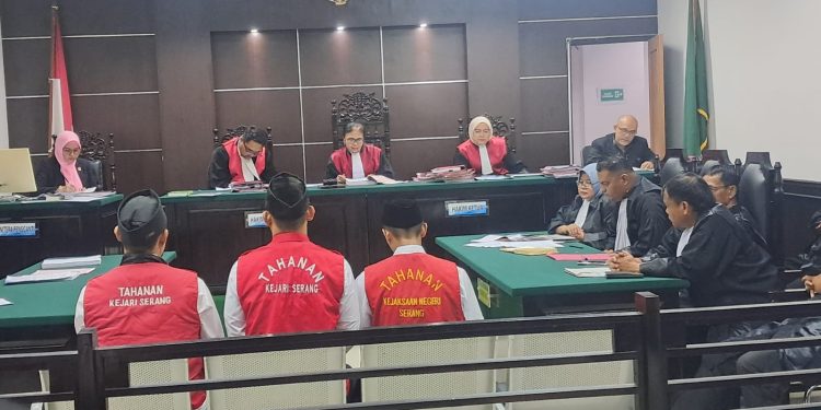 Direktur Pancatama dan 8 Anak Buahnya Didakwa Pungli di Kawasan Industri di Serang