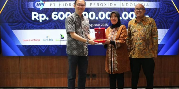 Bersama Bank Victoria, bank bjb Perkuat Dukungan pada Proyek Kimia Strategis Rp600 Miliar