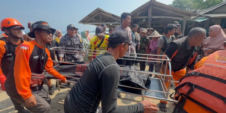 Korban Tenggelam di Pantai Cinangka Ditemukan Meninggal Dunia
