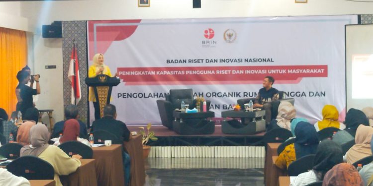 Dewan RI Ajak Warga Lebak Manfaatkan Sampah Rumah Tangga Jadi Cuan