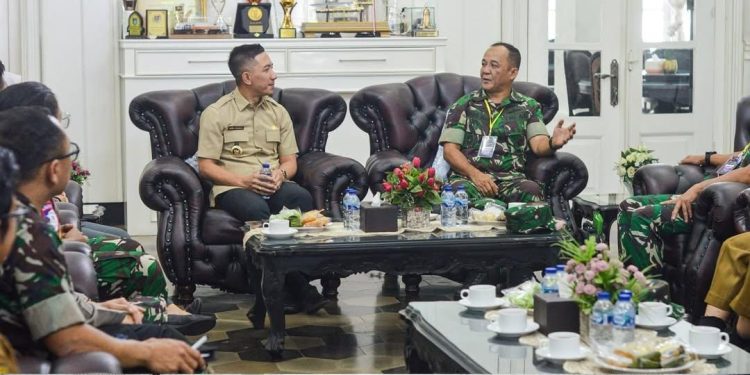 Bupati Hasbi Jayabaya Dukung Penuh KKL Pasis Seskoad di Kabupaten Lebak