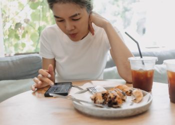 Gaya Hidup Modern, Fast Food hingga Gadget Jadi Ancaman Diabetes