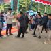 Bentuk Rasa Syukur, Warga Desa Sukasari Bawa Hasil Bumi ke Kantor Desa