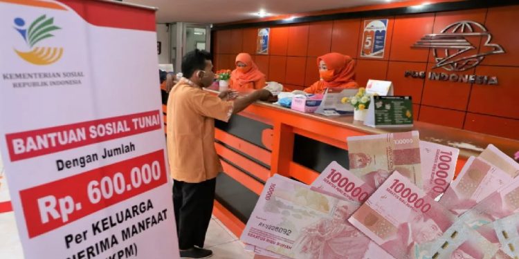 Kabar Gembira! Seskab Teddy Pastikan BLT Bisa Cair Hari Ini, Ayo Cek Segera