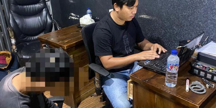 Amankan Ratusan Butir Obat Keras
