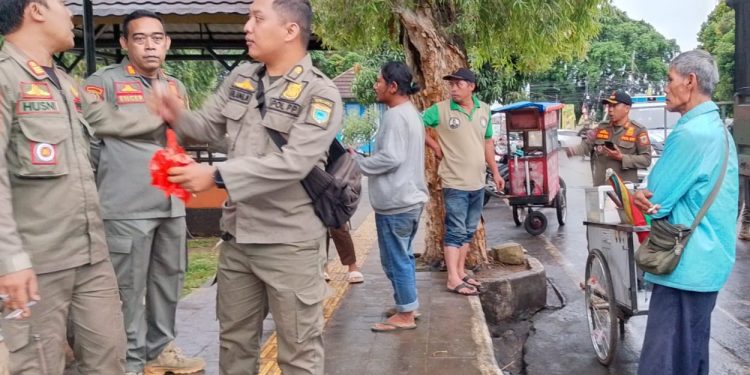 Soroti Penertiban PKL di Alun-Alun Pandeglang, Akademisi Beri Catatan kepada Pemkab Pandeglang