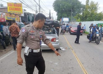 Kecelakaan Lalu Lintas: Gagal Menyalip, Pemotor Tewas, Tiga Kendaraan Ringsek