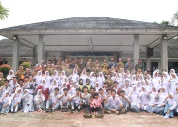 Siswa SMAN 1 Bayah