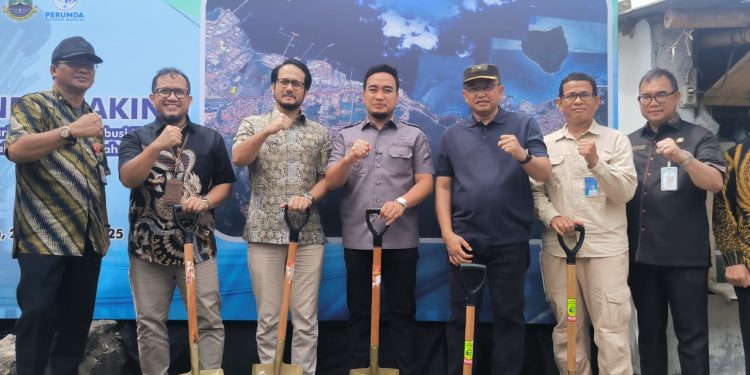 Atasi Krisis Air Bersih, Robinsar Resmikan Groundbreaking Pipa Distribusi untuk Kecamatan Grogol dan Pulomerak