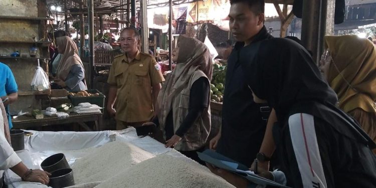 Harga Beras di Pasar Badak Pandeglang Dipastikan Stabil