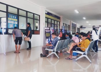 Warga Lebak Antusias Bayar Pajak Kendaraan pada Hari Terakhir Program Pemutihan Denda