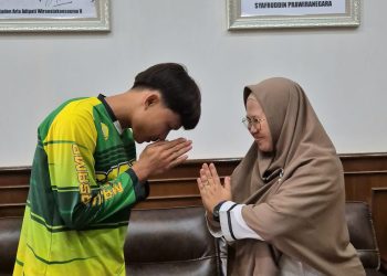 Saling Maaf di Hadapan Gubernur Banten, Kepala Sekolah Cimarga dan Siswa Akhiri Polemik