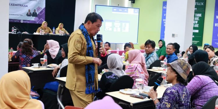 Bupati Tangerang Dukung Kemitraan Dekranasda dan Dinas Koperasi