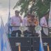 Ribuan buruh menggelar aksi di depan Kantor Bupati Serang.
