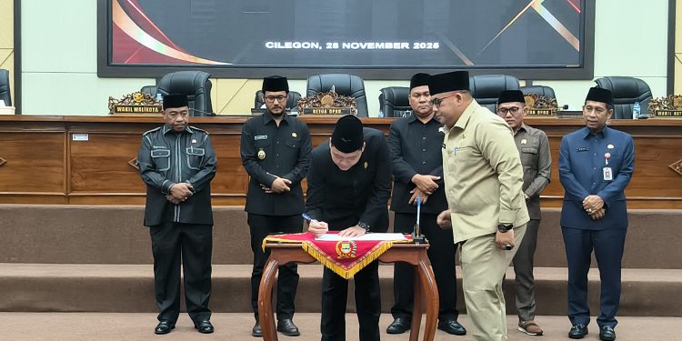 DPRD Cilegon Sahkan APBD 2026
