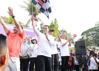 Bupati Tangerang Lepas Gerak Jalan Sehat di Kawasan Puspemkab Tigaraksa