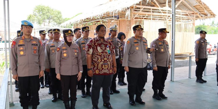 Kapolresta Serang Kota menghadiri penutupan pelatihan kerja Poliran Polda Banten.