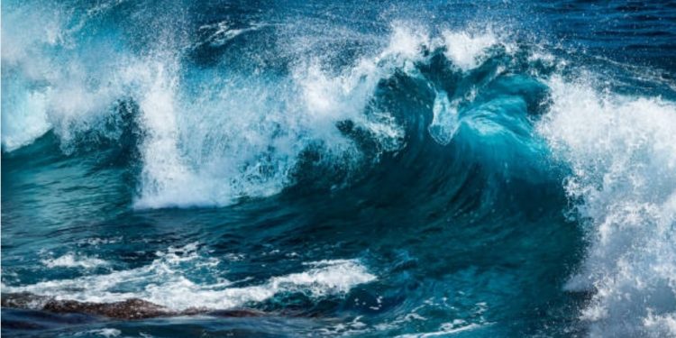 Nelayan di Banten Diminta Mewaspadai Gelombang Tinggi