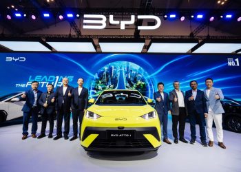 BYD Atto 1 dipamerkan saat peluncuran di GIIAS 2025.