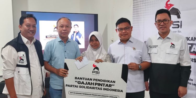 Lewat ‘Gajah Pintar’, PSI Dukung Pemerataan Pendidikan di Banten