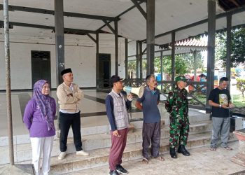 Ratusan Warga Menes Kompak Bersihkan Alun-alun dan Cagar Budaya