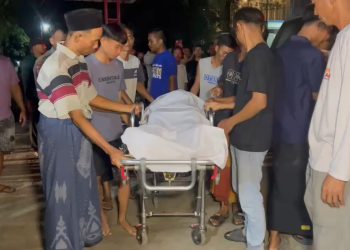 Evakuasi Korban Sambaran Petir di Kasemen Serang