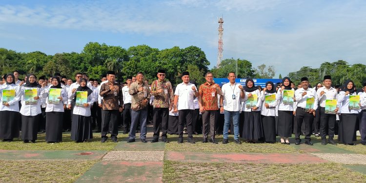 Wali Kota Cilegon memberi arahan tegas kepada PPPK saat pelantikan.
