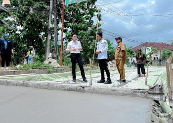 Wabup Pandeglang Meninjau Jalan Bang Andra, Sudah Mencapai 78 Persen