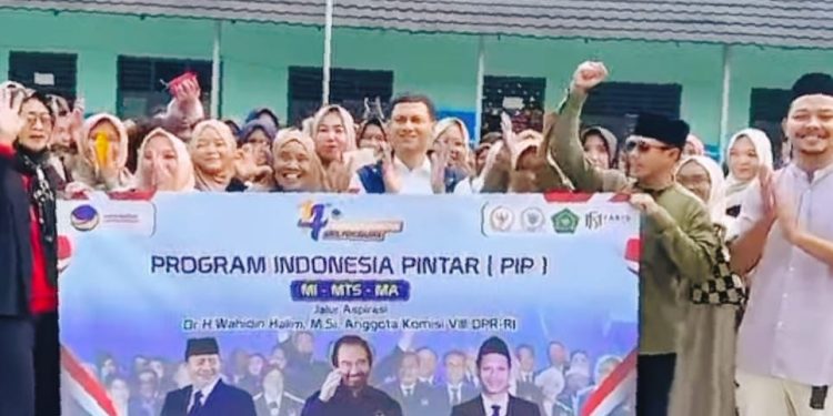 Cegah Anak Putus Sekolah, Farid Muhajirin Kawal Penyaluran PIP di Madrasah