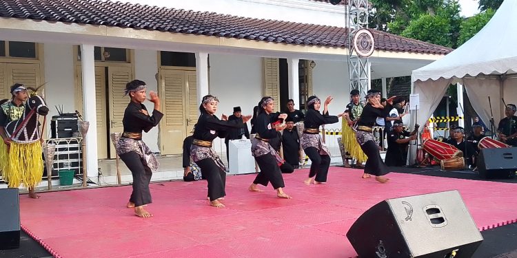 Sebanyak 10 Paguron Unjuk Gigi di Festival Kemprungan Pencak Silat Pandeglang 2025