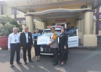 Dukung Peningkatan Layanan Kesehatan, BRI Cabang Serang Beri Bantuan Mobil Ambulans untuk Polres Serang