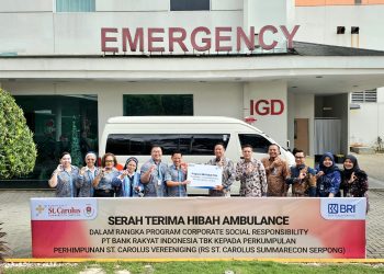 BRI Region 8 Jakarta 3 Salurkan Ambulans untuk Perkuat Layanan Kesehatan RS Santa Carolus Serpong