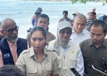 Pastikan Wisata Aman, Wamen Pariwisata Kunjungi Kawasan Pasir Putih Carita