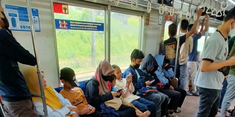 3 Malam Tahun Baru, KAI Commuter Line Tambah 26 Perjalanan Jabodetabek-Rangkasbitung Sampai dini Hari
