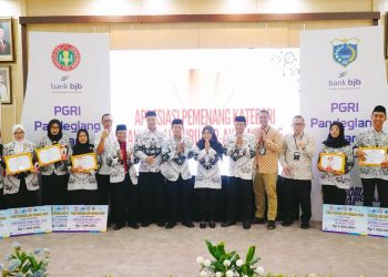 PGRI Pandeglang Beri Penghargaan bagi Guru Inspiratif di PGRI Awards 2025