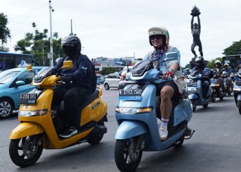 Lewat iQube Padel Day, TVS Tawarkan Skuter Listrik untuk Kaum Urban Aktif