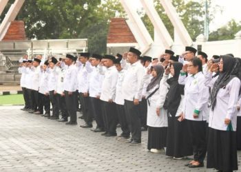 Hujan Tak Surutkan Semangat, Kemenag Banten Gelar Upacara HAB ke-80