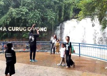 Libur Tahun Baru 2026, Wisata Curug Goong Pandeglang Diserbu Ribuan Pengunjung