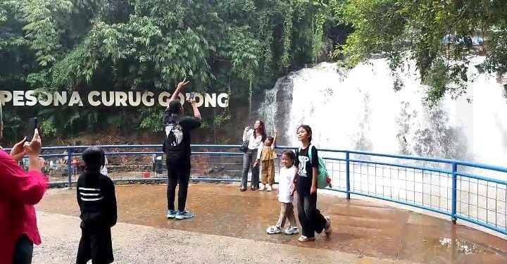 Libur Tahun Baru 2026, Wisata Curug Goong Pandeglang Diserbu Ribuan Pengunjung